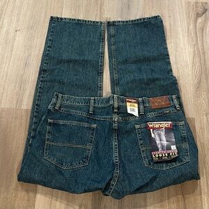 Wrangler Relaxed Fit Denim Jeans men’s size 36 X 30  NWT